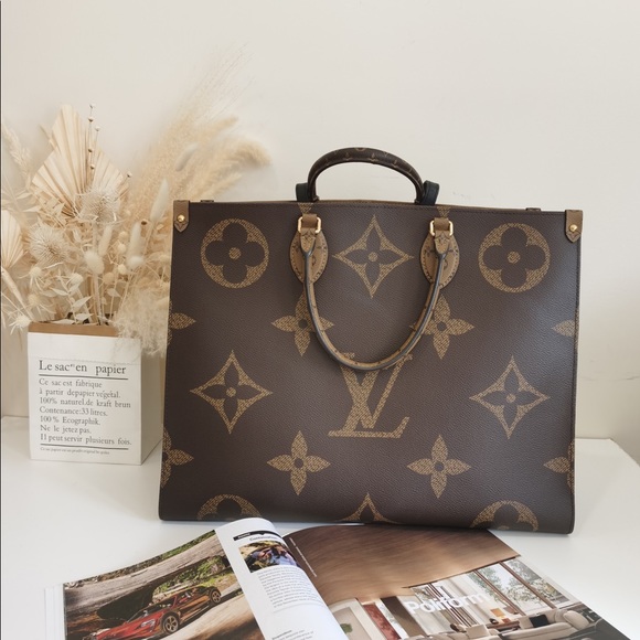 2️⃣9️⃣8️⃣5️⃣LV Reverse Monogram Onthego GM - Picture 3 of 8